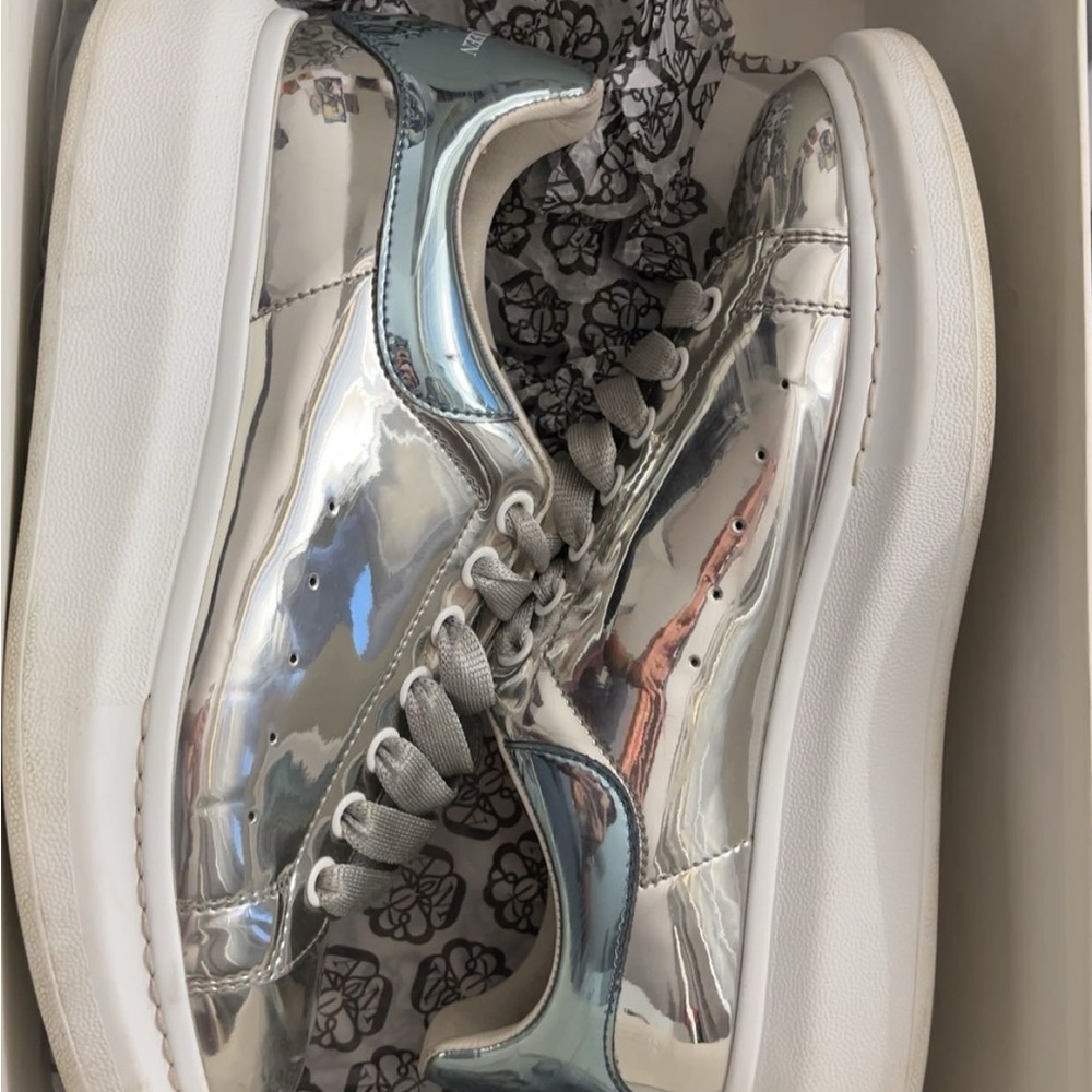 Alexander McQueen Oversized Sneaker 'Magic Mirror - Silver'